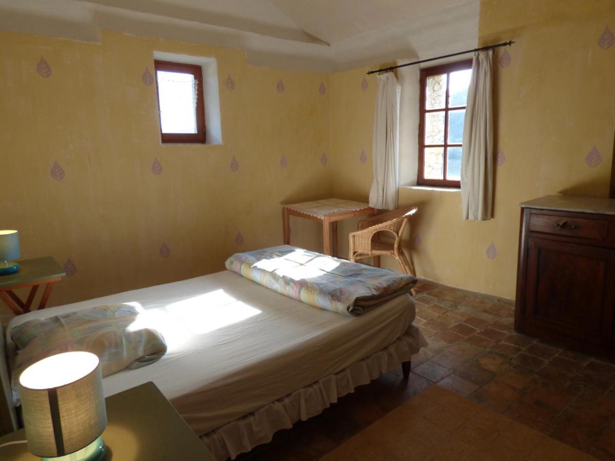 Le Relais Des Baronnies Hotel Montjay  Kültér fotó