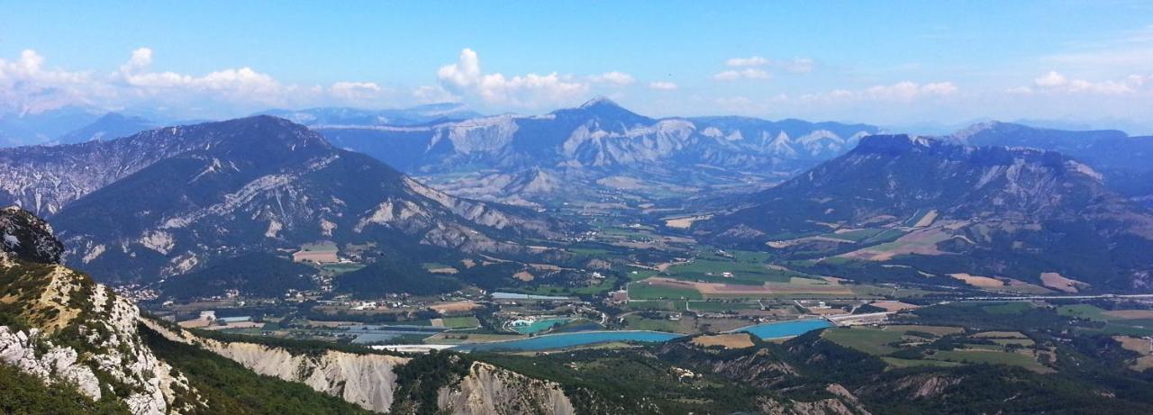 Le Relais Des Baronnies Hotel Montjay  Kültér fotó